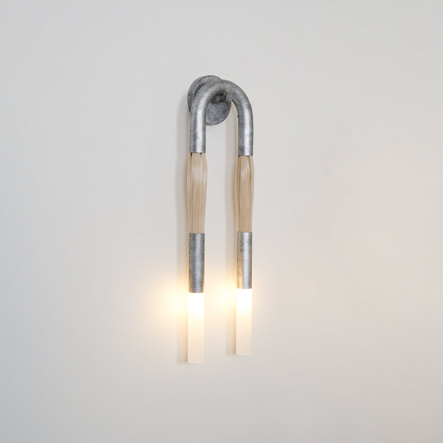 Modern Horsehair Tassel Wall Lamp with G9 LED Sconce and Elegant Glass Shade