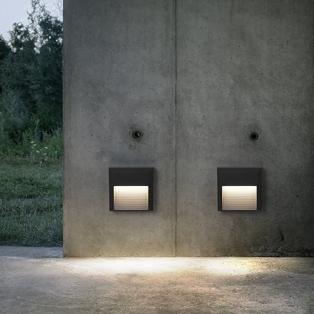 Modern IP65 Waterproof LED Outdoor Step Lights for Garden Path and Villa Wall Lighting