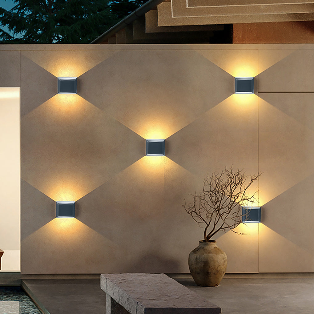 Modern IP65 Waterproof LED Outdoor Wall Sconce Grey Aluminum Exterior Up and Down Lighting for Villa Garden