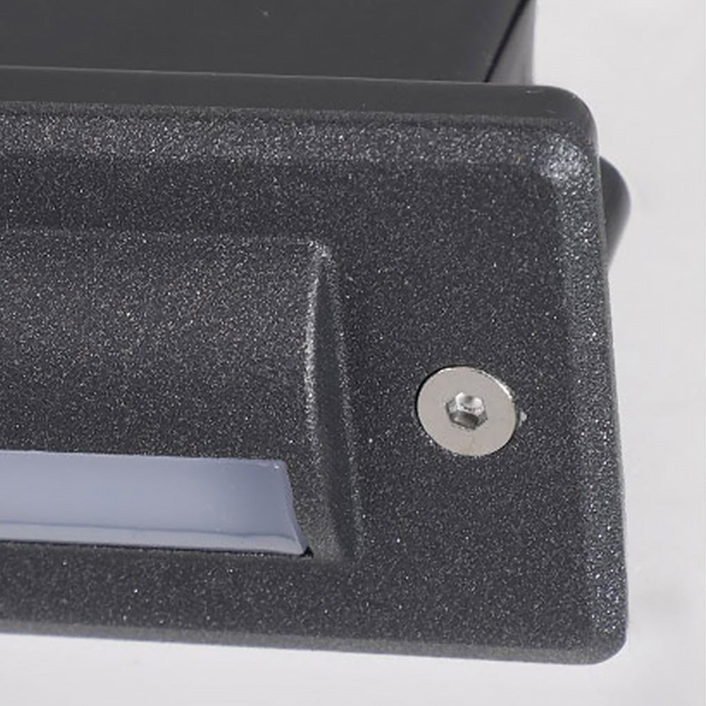 Modern IP65 Waterproof LED Recessed Wall Light for Outdoor Garden Paths and Step Lighting