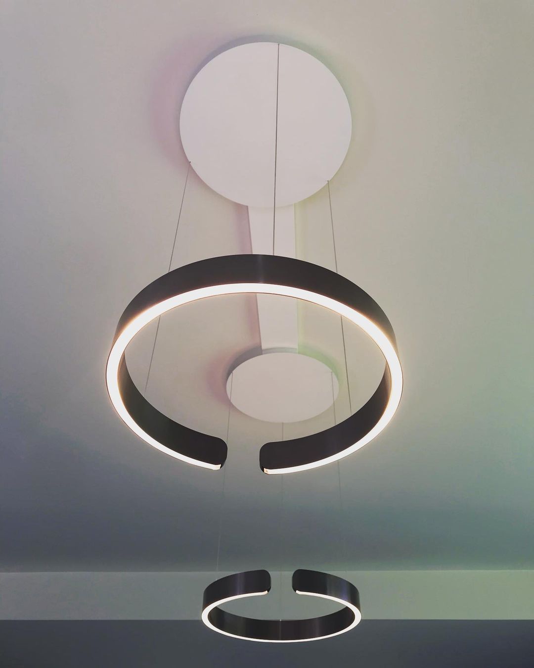 Modern LED Ring Pendant Light Circular Minimalist Chandelier for Living Room and Bedroom