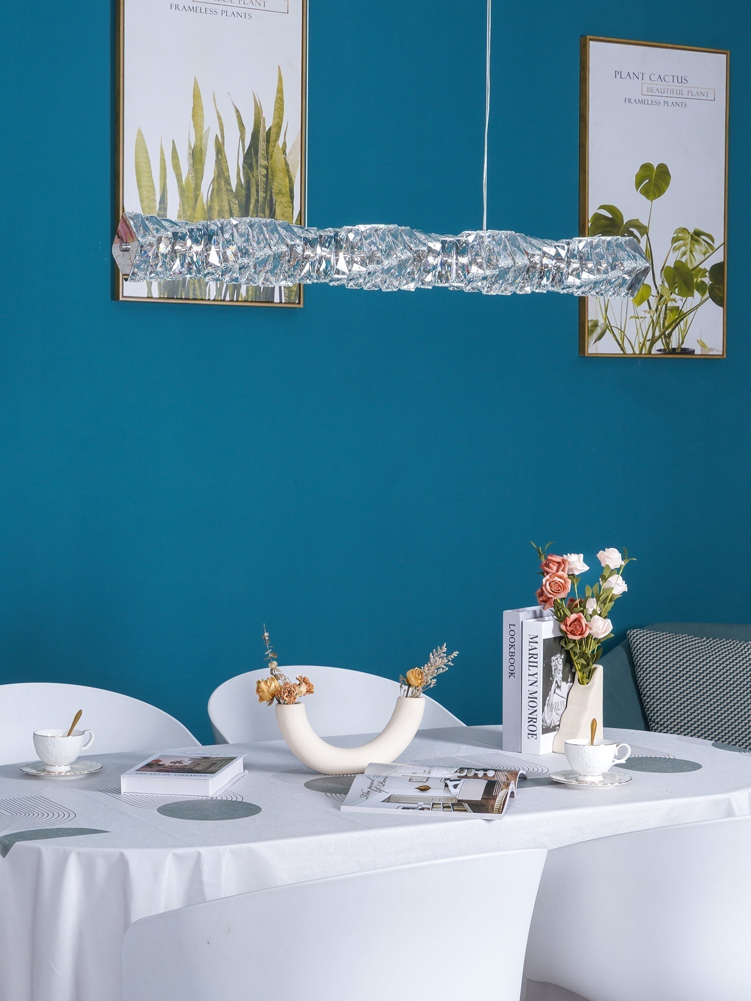 Modern Luxury Linear K9 Crystal LED Pendant Light for Kitchen Island and Dining Room
