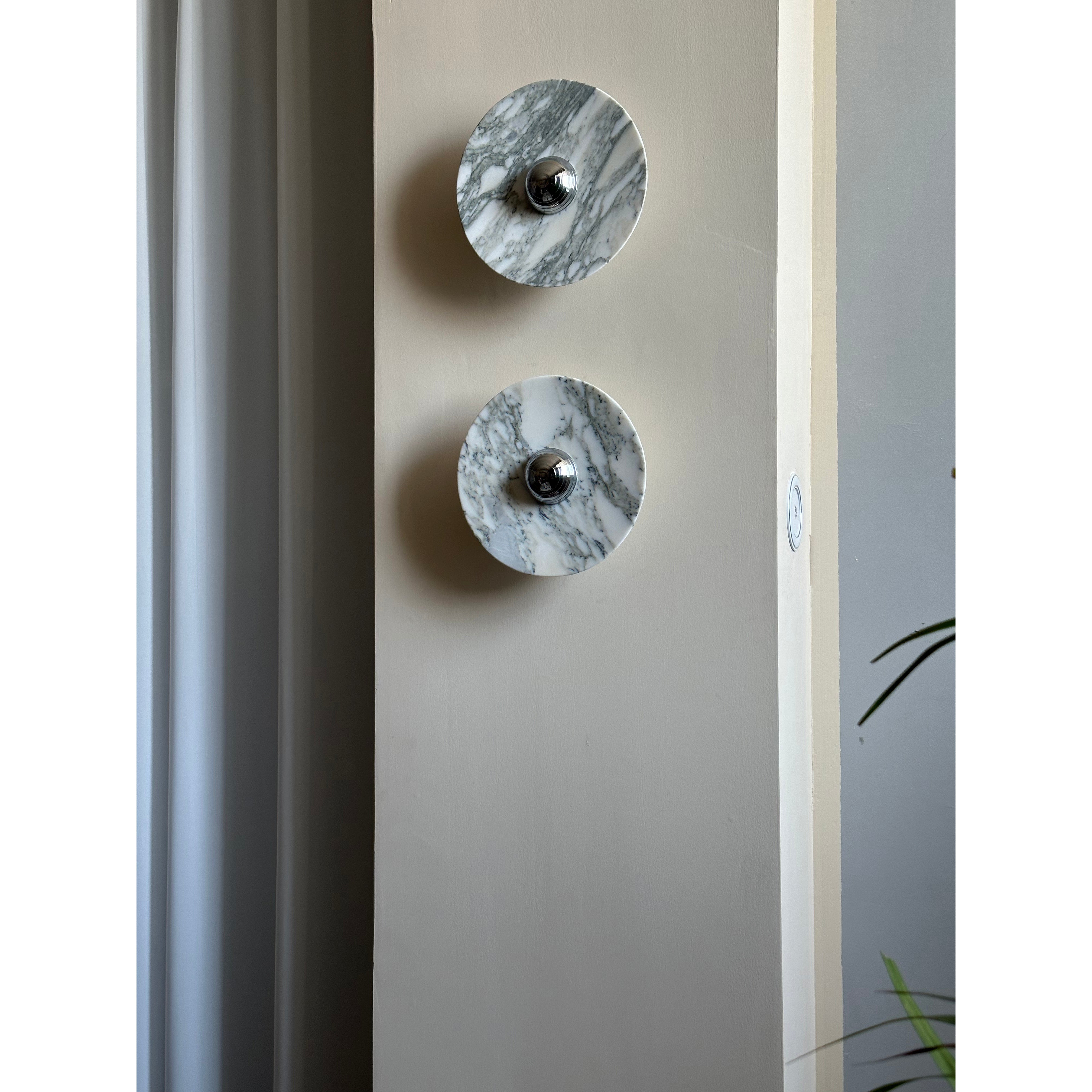 Modern Marble Rechargeable LED Wall Sconce with Natural Stone Pattern and Touch Dimming