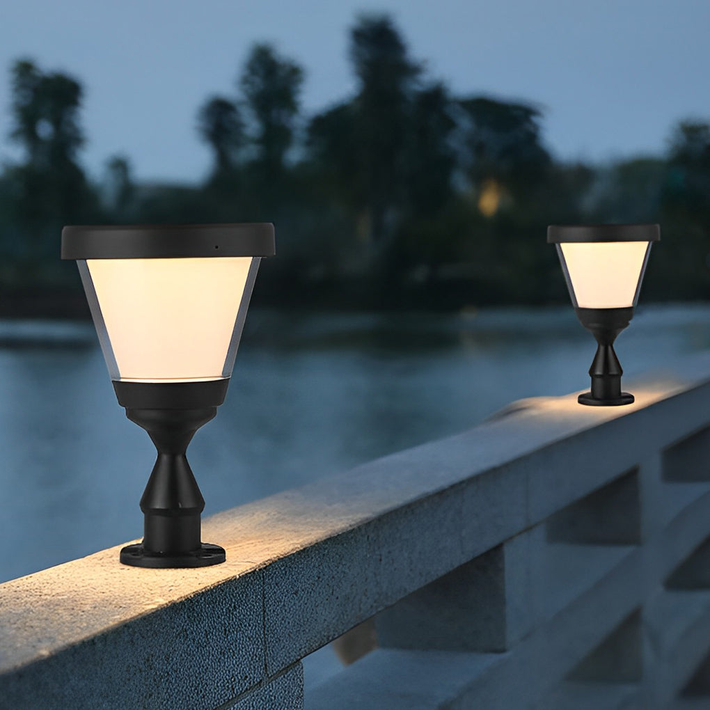 Modern Matte Black Solar Pillar Light Waterproof LED Outdoor Fence Post Cap Lamp for Garden