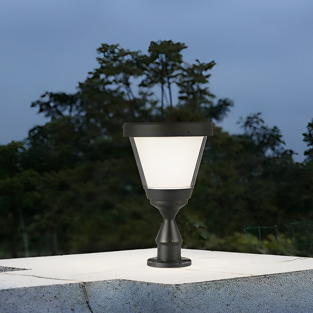 Modern Matte Black Solar Pillar Light Waterproof LED Outdoor Fence Post Cap Lamp for Garden