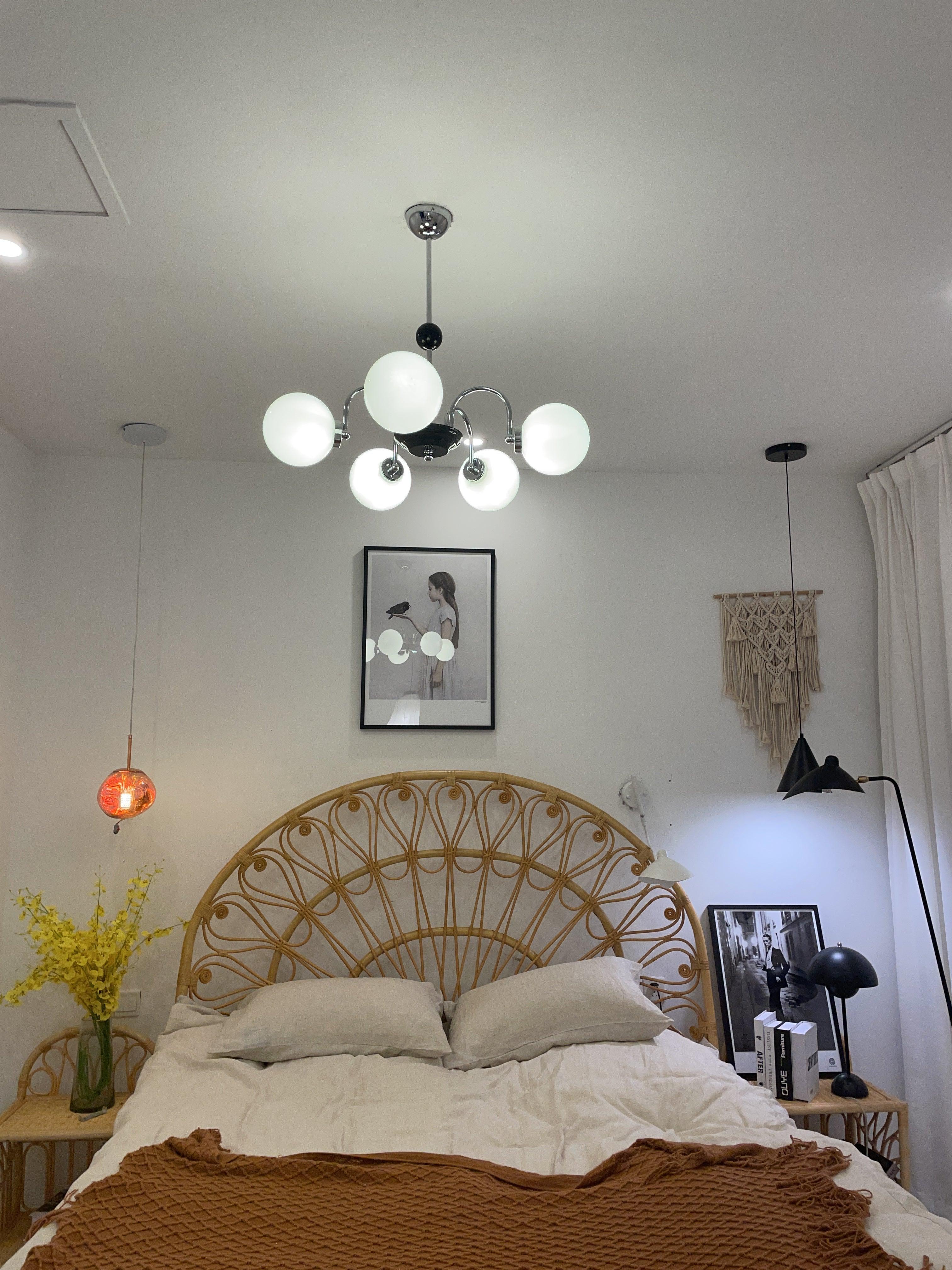 modern-mid-century-glass-globe-chandelier-with-metal-rod-frame-and-white-opal-shades