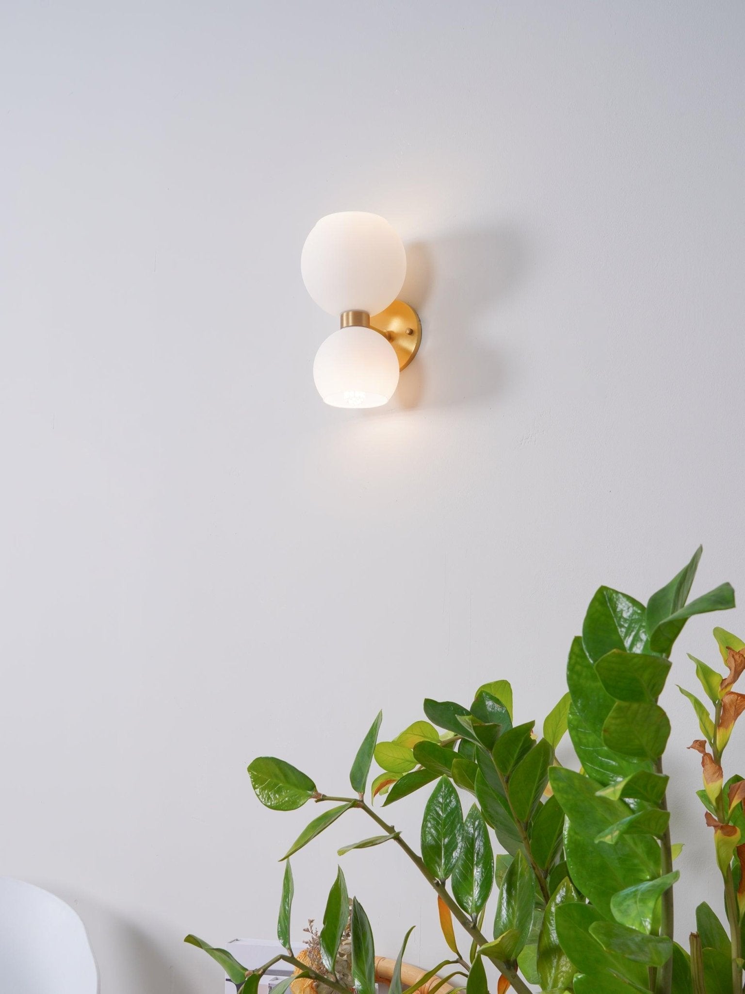 Modern Mid Century Glass Globe Wall Sconce Sculptural Indoor Brass Light Fixture
