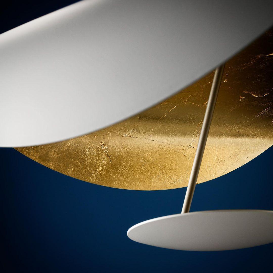 Modern Minimalist Giorgio Curving Disc LED Pendant Light with Adjustable Hanging Height