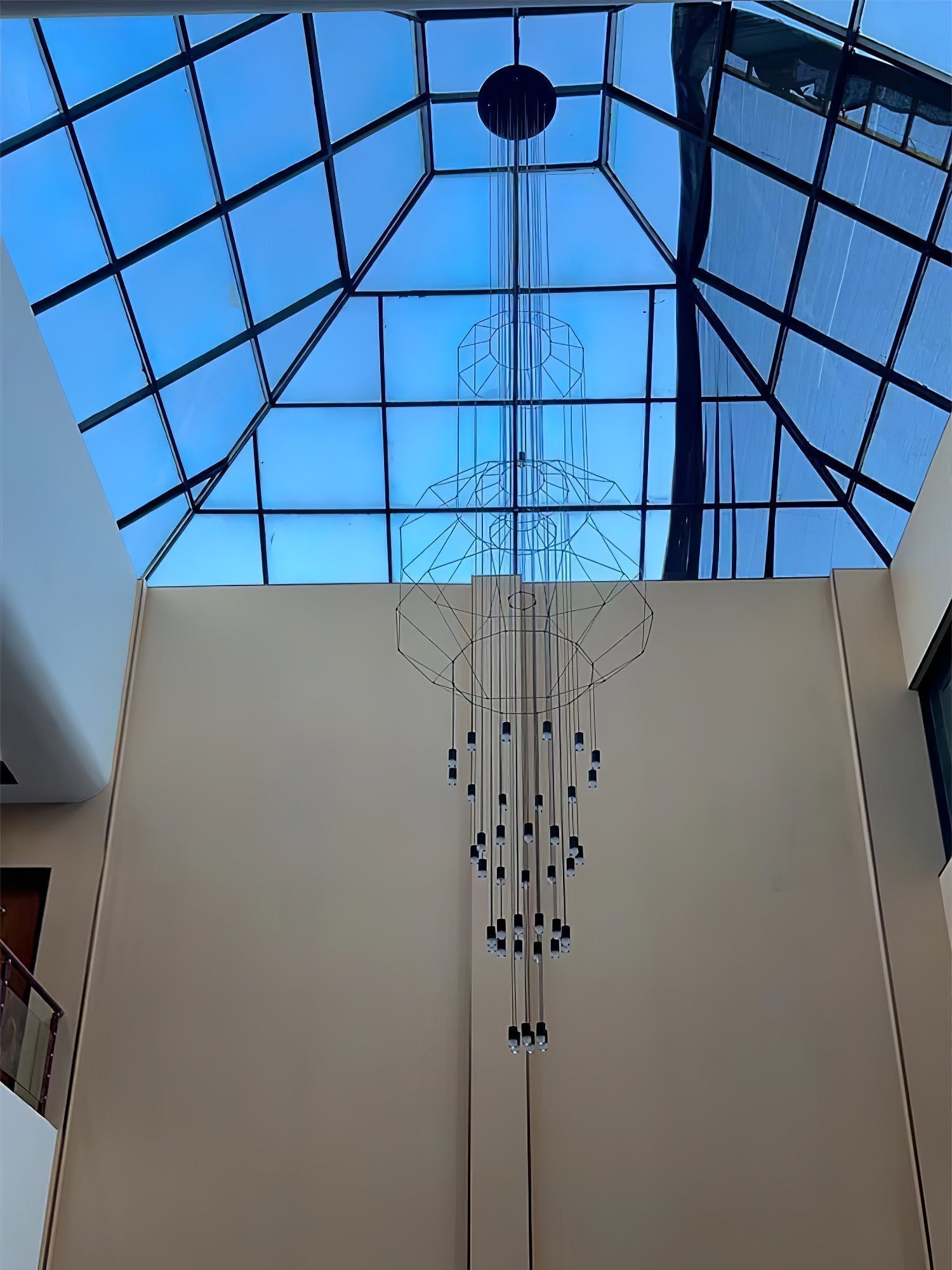 Modern Minimalist Linear LED Chandelier with Multi Head Design