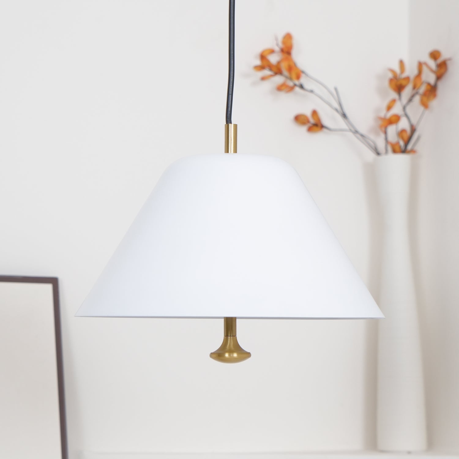 Modern Minimalist Pendant Ceiling Light Fixture with Adjustable Cable and Metal Shade