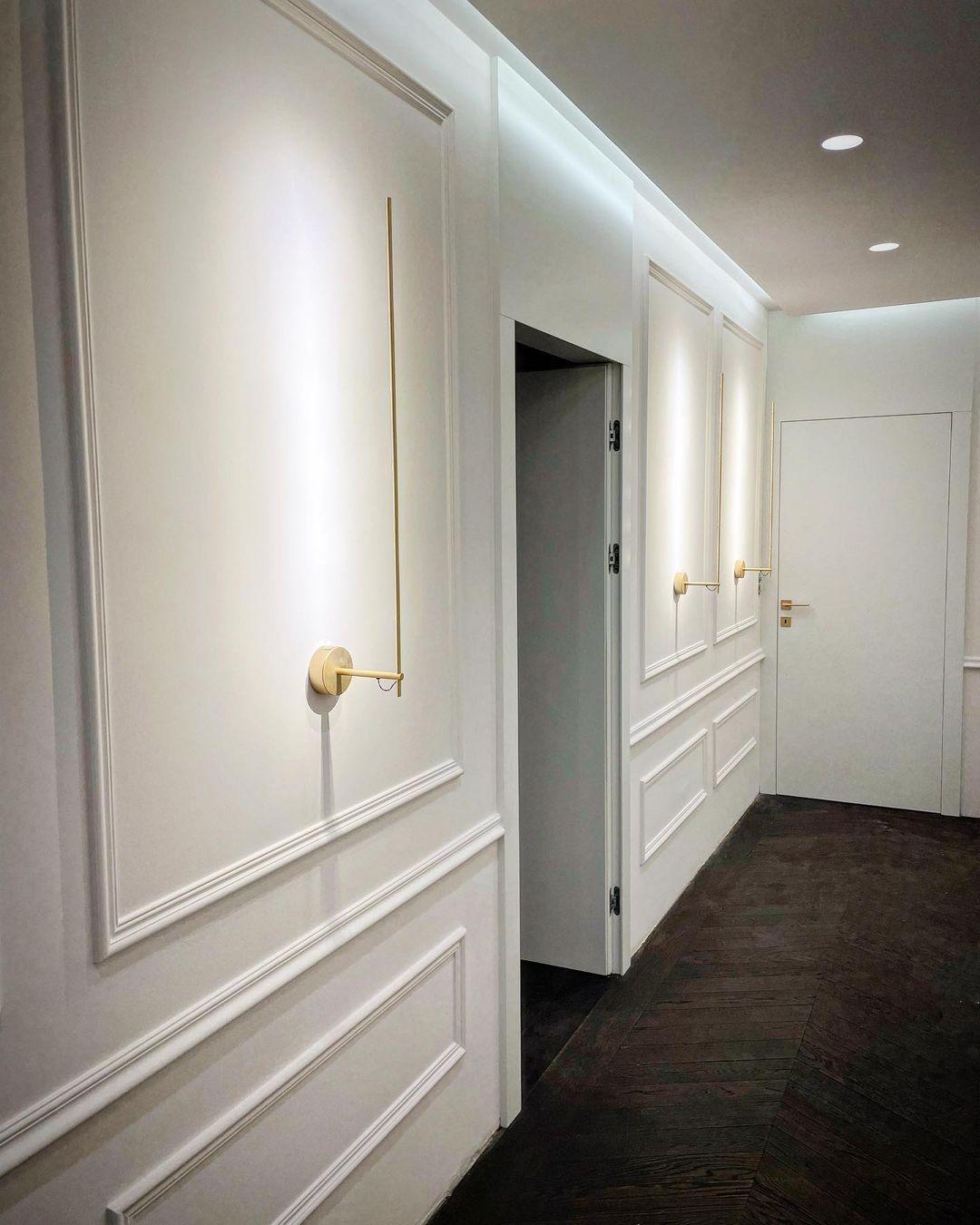 Modern Minimalist Vertical LED Wall Sconce Set of 2 Luxury Gold Linear Stick Wall Light