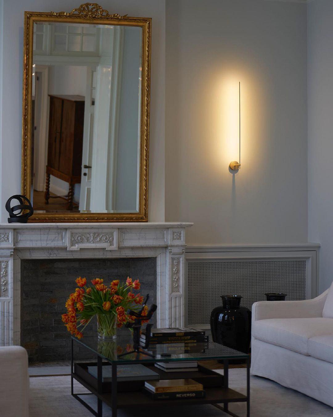 Modern Minimalist Vertical LED Wall Sconce Set of 2 Luxury Gold Linear Stick Wall Light