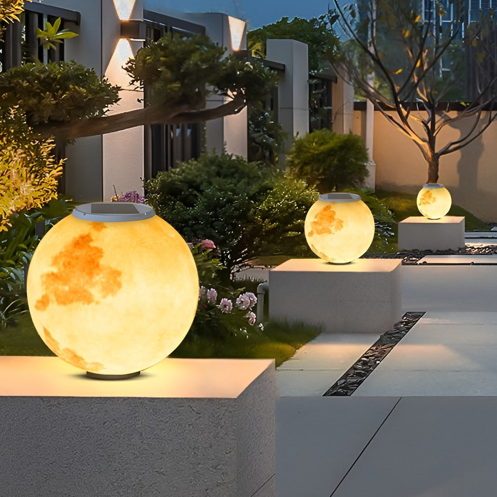 Modern Moon Shaped LED Outdoor Pillar Light Waterproof Solar Post Lamp for Yard