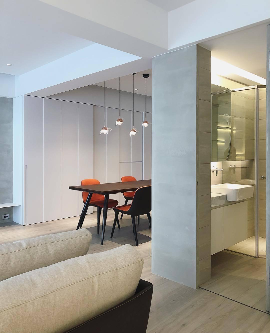 Modern Multi Head Glass Sphere LED Pendant Light for Restaurant and Home Decor