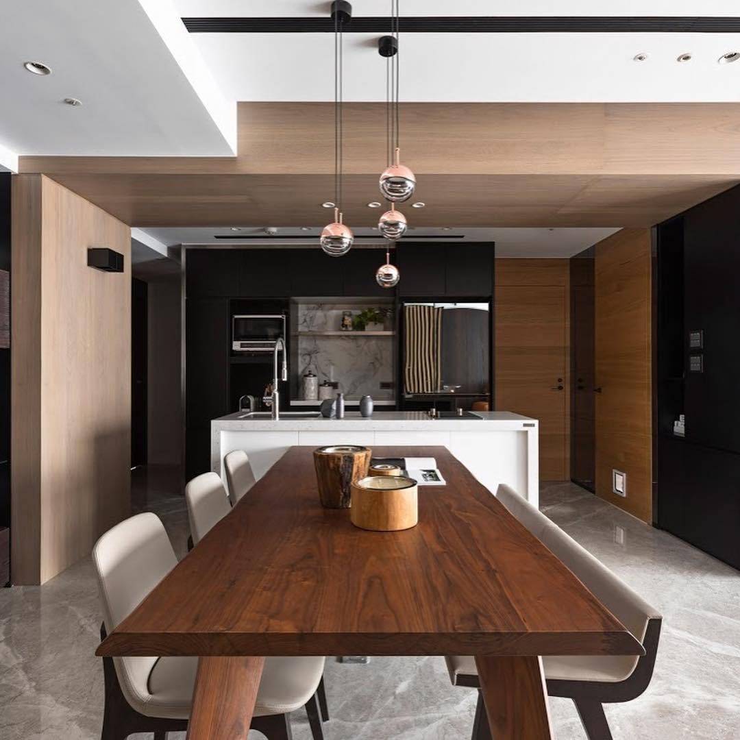 Modern Multi Head Glass Sphere LED Pendant Light for Restaurant and Home Decor