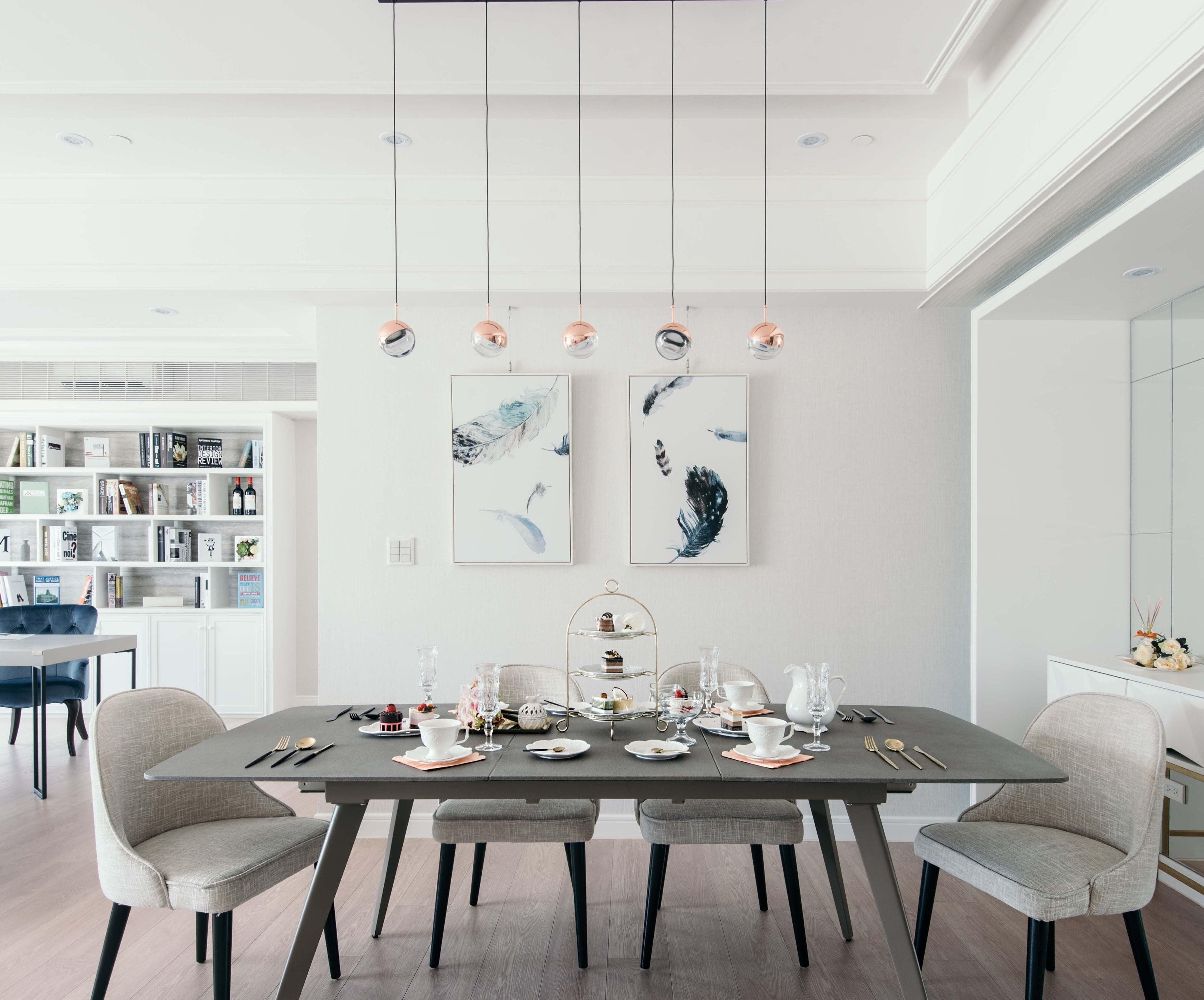 Modern Multi Head Glass Sphere LED Pendant Light for Restaurant and Home Decor