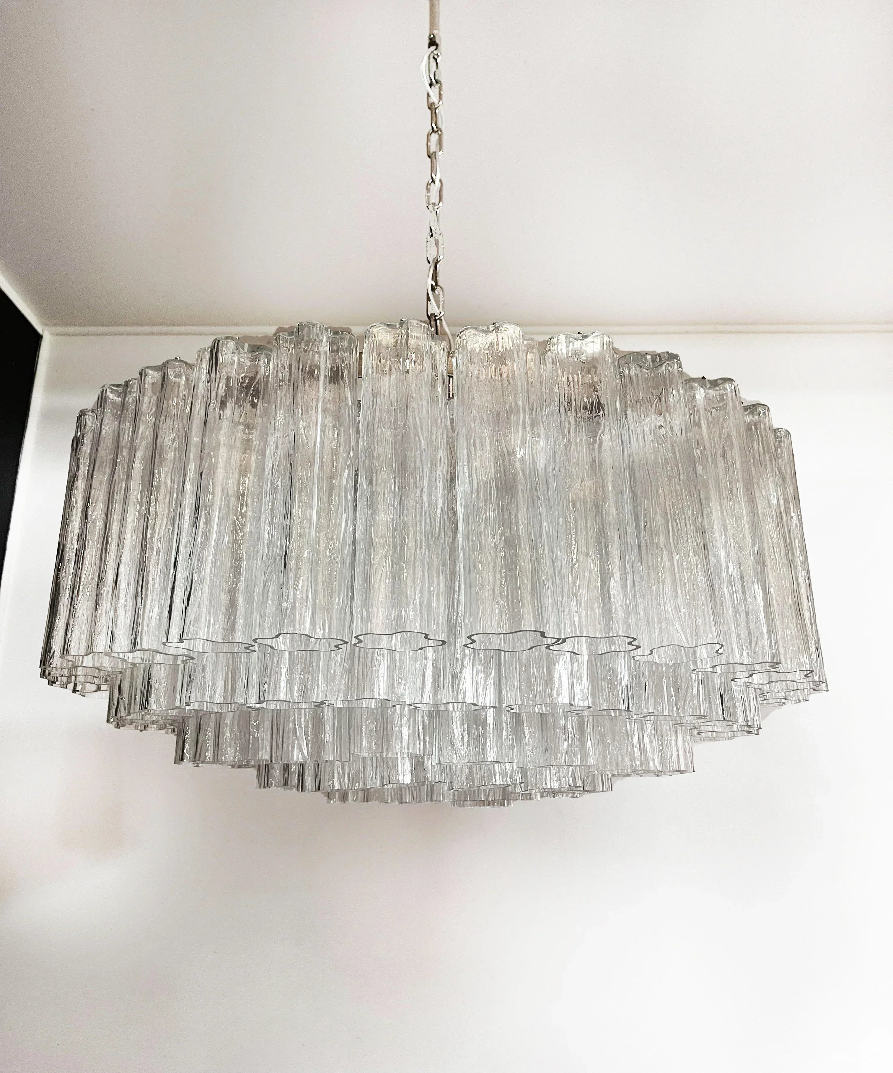 modern-murano-style-large-transparent-glass-tube-chandelier-for-dining-room-and-foyer