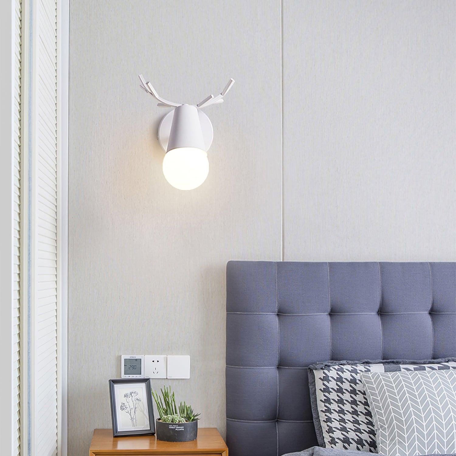 Modern Nordic Antler Deer Head Wall Sconce Indoor Metal Bracket Light for Bedroom