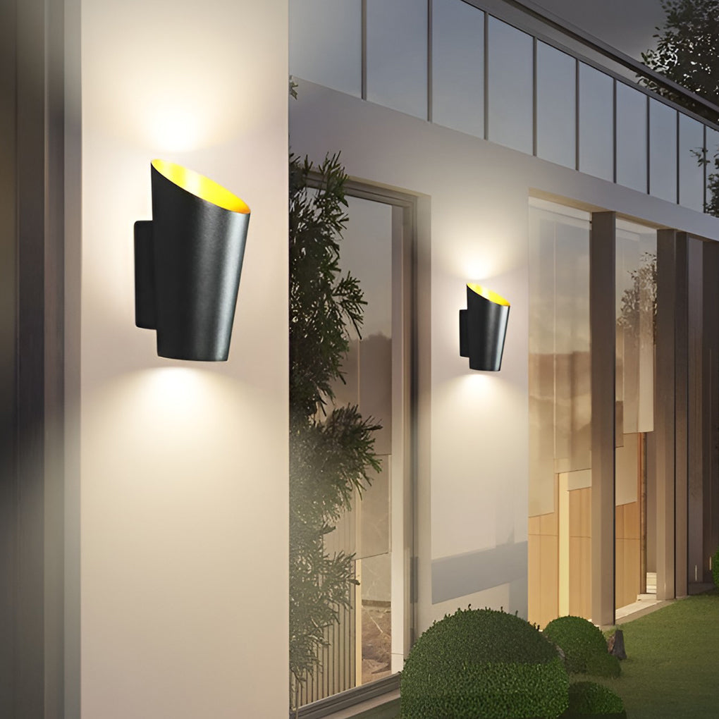 Modern Nordic Waterproof 10W LED Cylindrical Up and Down Outdoor Wall Sconce for Porch and Garden