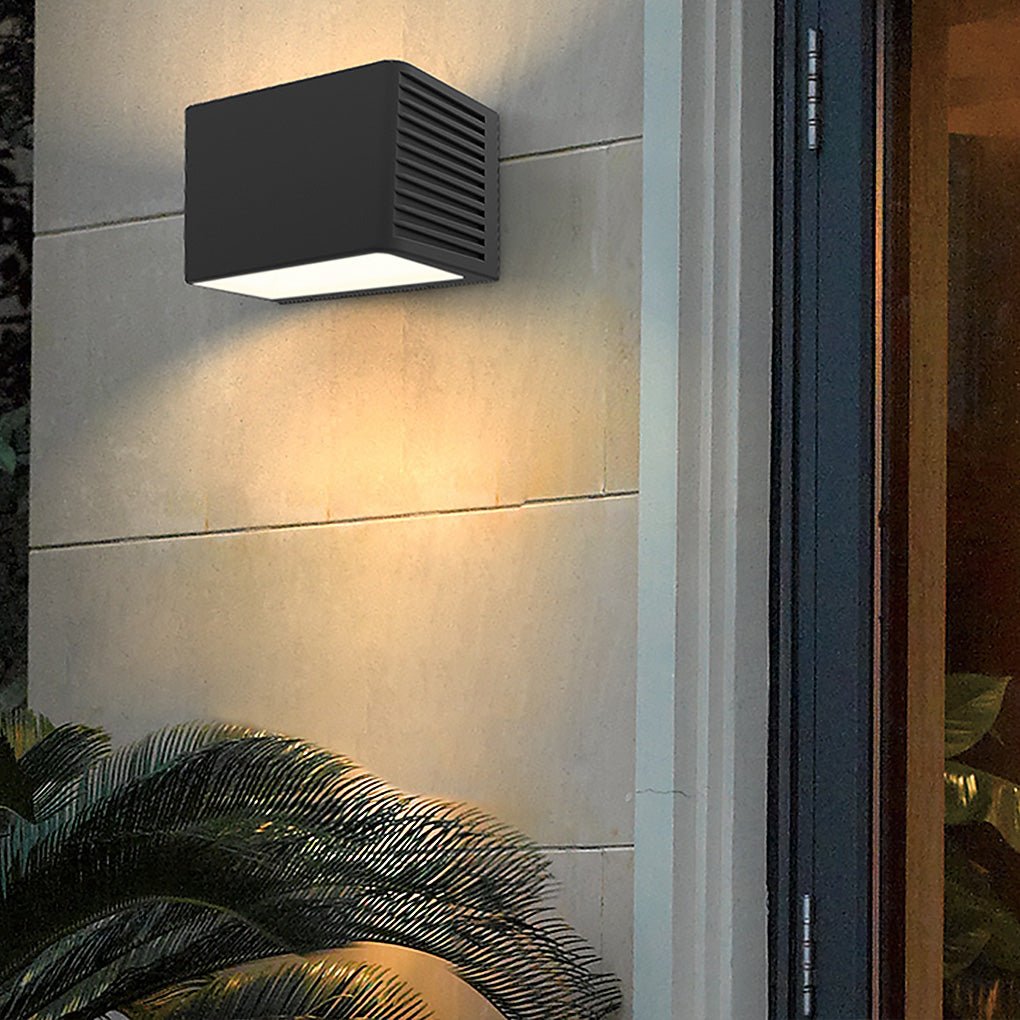 Modern Nordic Waterproof LED Outdoor Wall Sconce Up and Down Light for Garden and Villa
