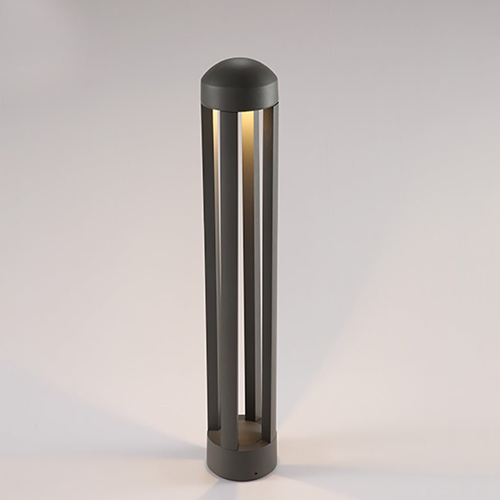Modern Outdoor LED Landscape Post Light for Courtyard Pathways and Garden Lawns