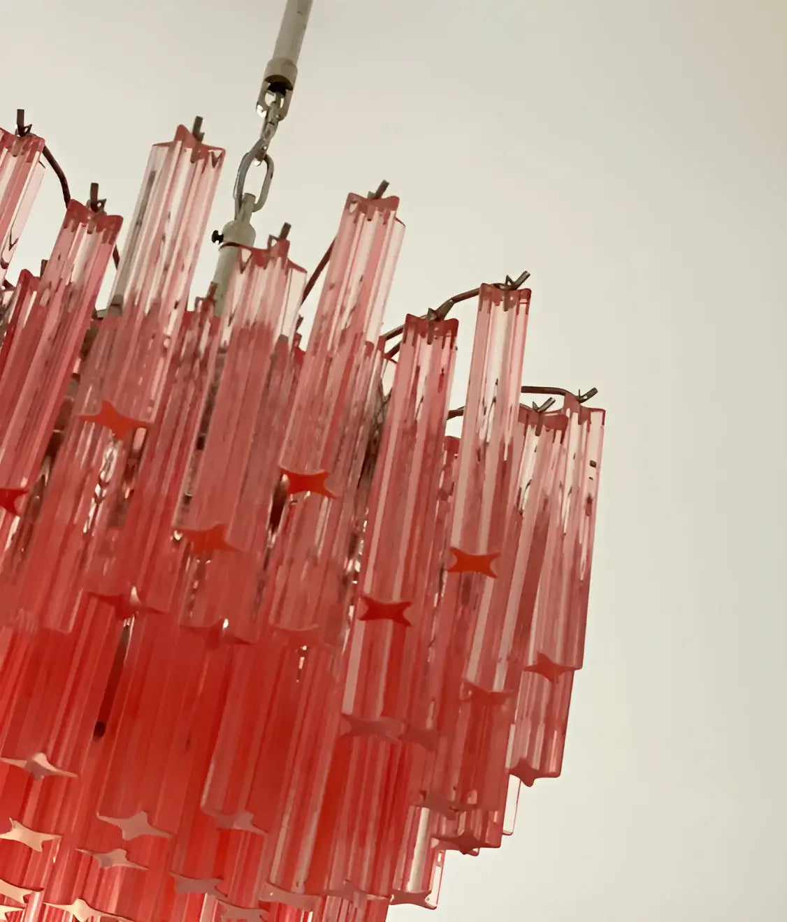 modern-pink-murano-quadriedri-crystal-prism-chandelier-for-dining-and-living-rooms
