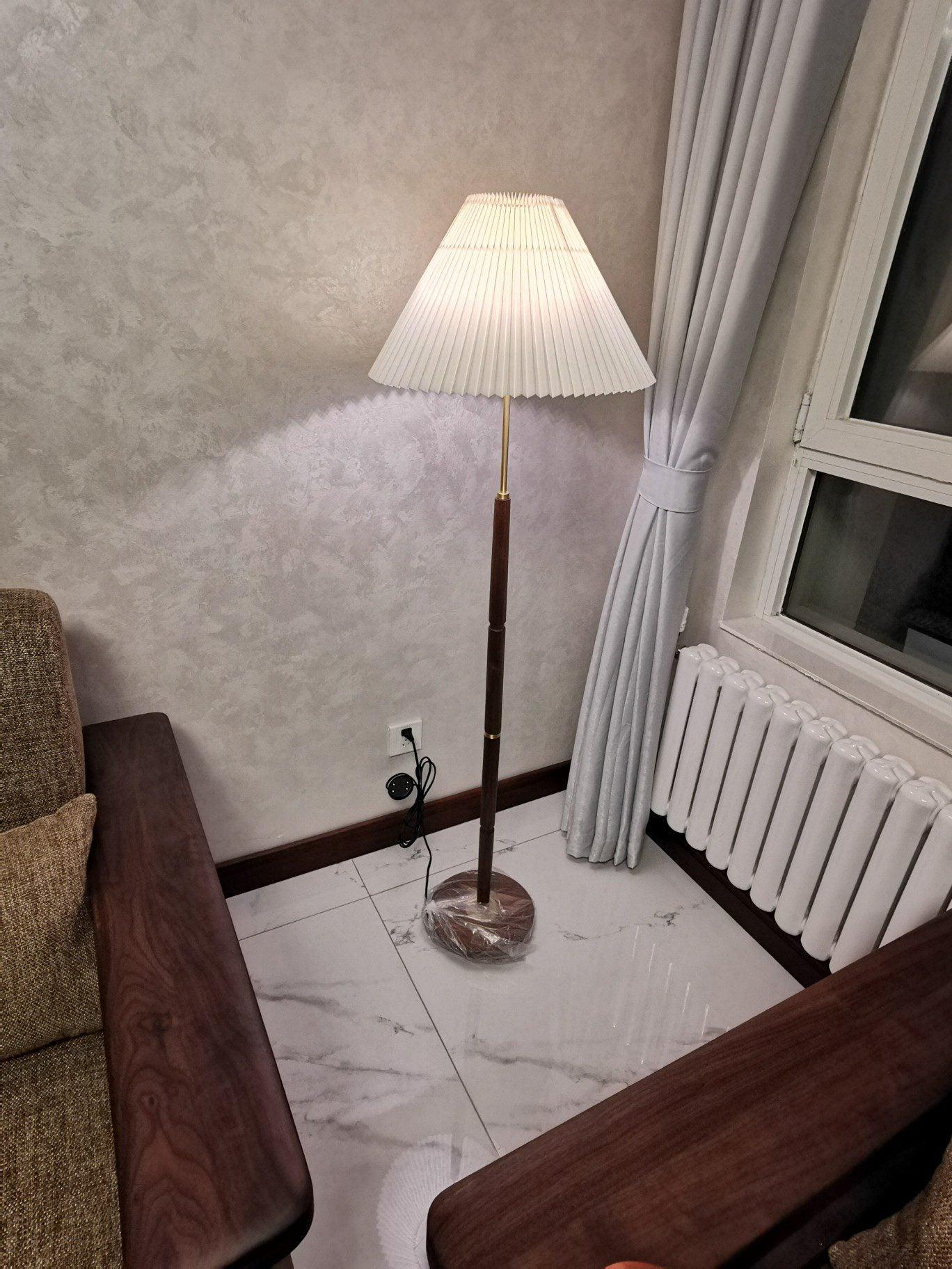 modern-pleated-floor-lamp-with-solid-wood-base-and-white-fabric-shade-for-living-room