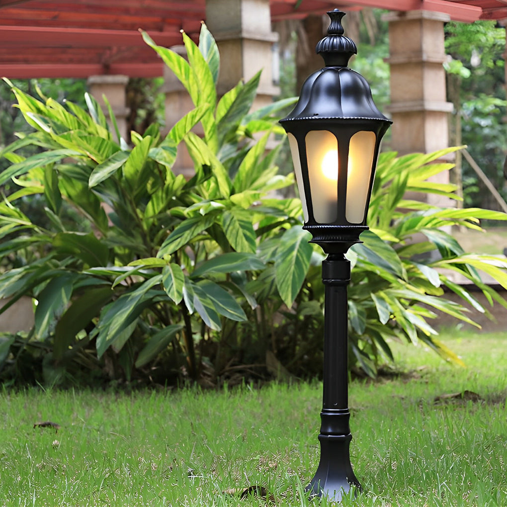 Modern Retro Black Outdoor Path Post Light Waterproof Garden Lawn Lantern with Glass Shade
