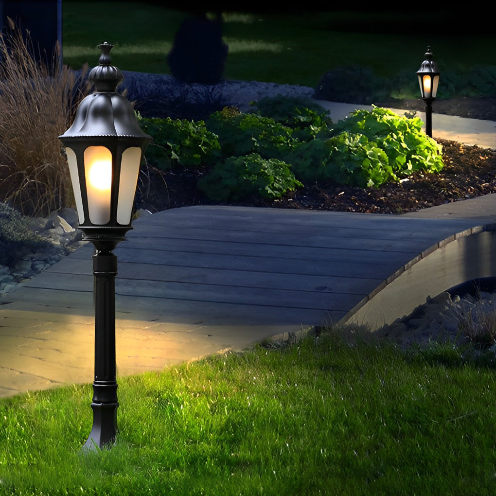 Modern Retro Black Outdoor Path Post Light Waterproof Garden Lawn Lantern with Glass Shade