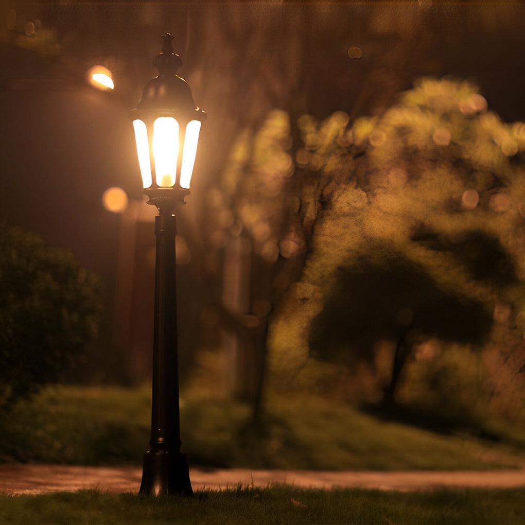 Modern Retro Black Outdoor Path Post Light Waterproof Garden Lawn Lantern with Glass Shade