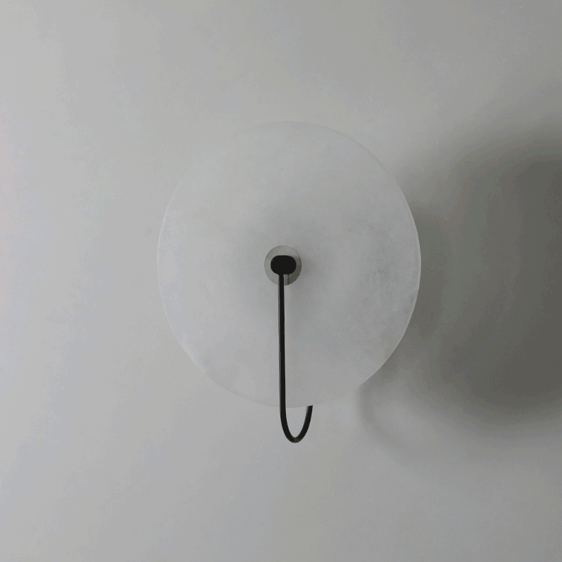 Modern Round Alabaster LED Wall Sconce Elegant Stone Wall Lamp for Interior Living Spaces