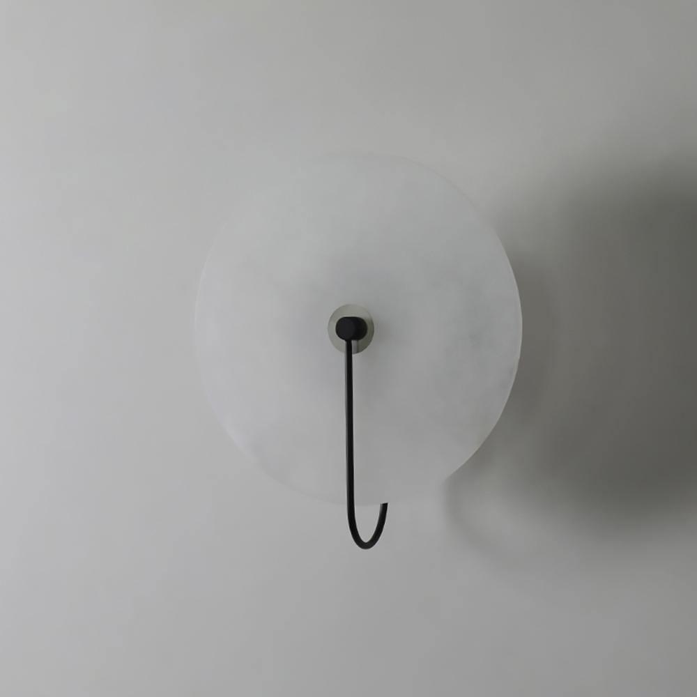 Modern Round Alabaster LED Wall Sconce Elegant Stone Wall Lamp for Interior Living Spaces