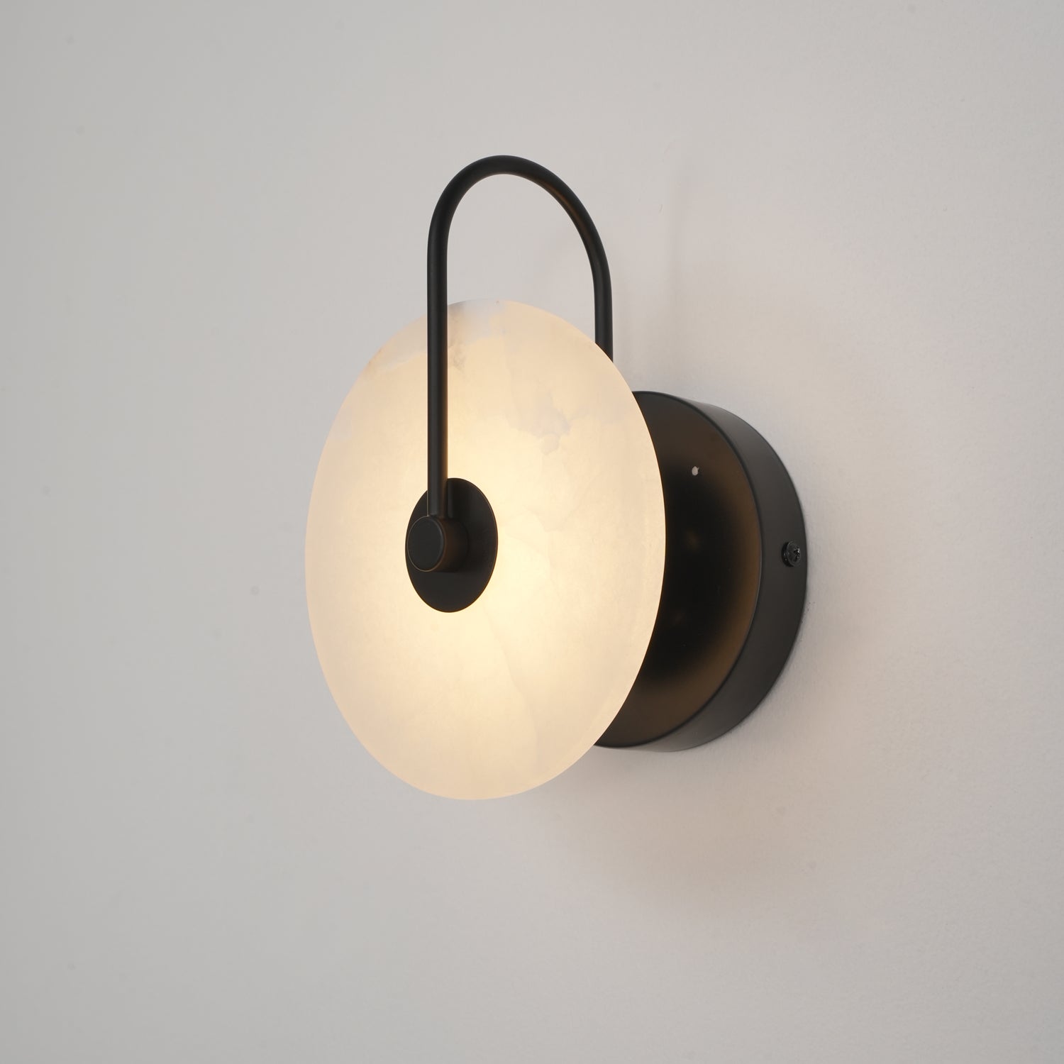 Modern Round Alabaster LED Wall Sconce Elegant Stone Wall Lamp for Interior Living Spaces