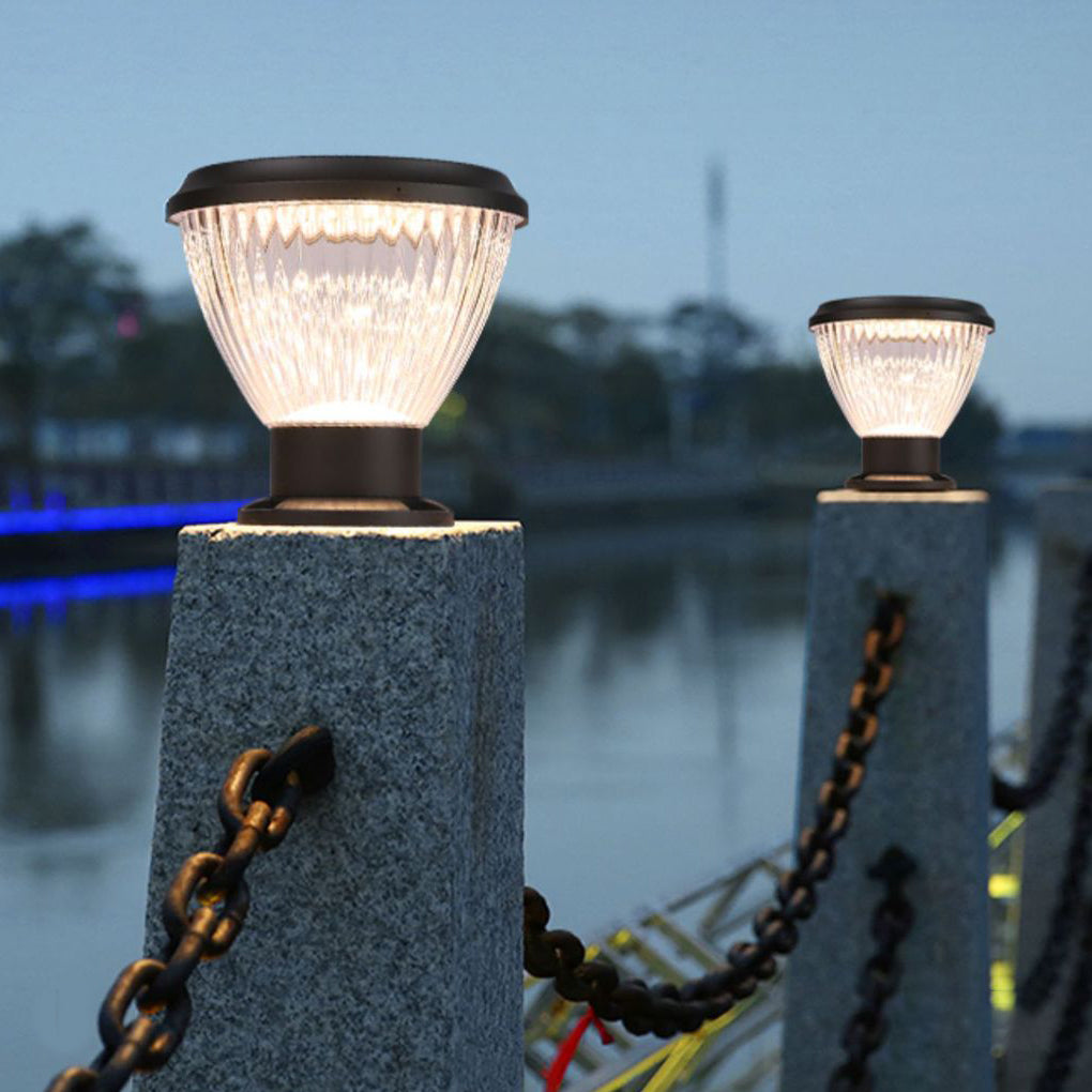 Modern Round Black Solar Post Cap Light Waterproof Outdoor LED Pillar Lantern for Fence Garden