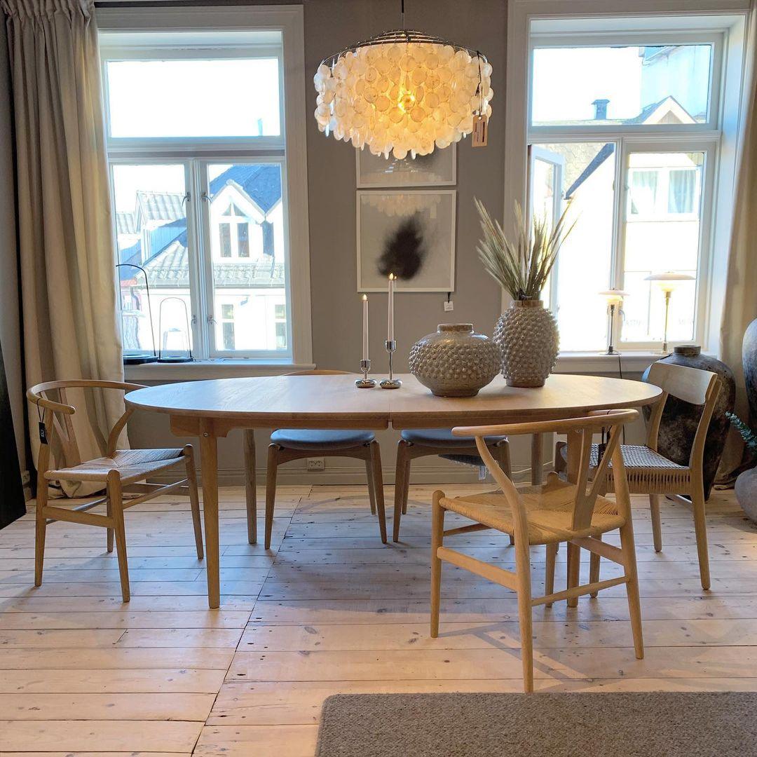 Modern Round Shell Pendant Light Coastal Chandelier for Living Room and Bedroom