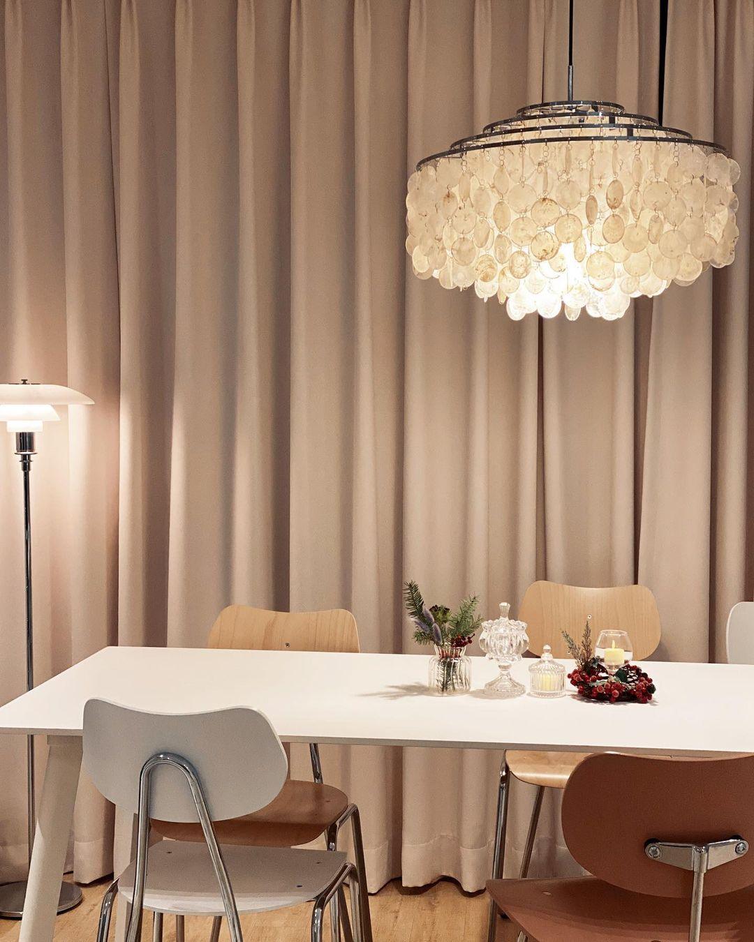 Modern Round Shell Pendant Light Coastal Chandelier for Living Room and Bedroom