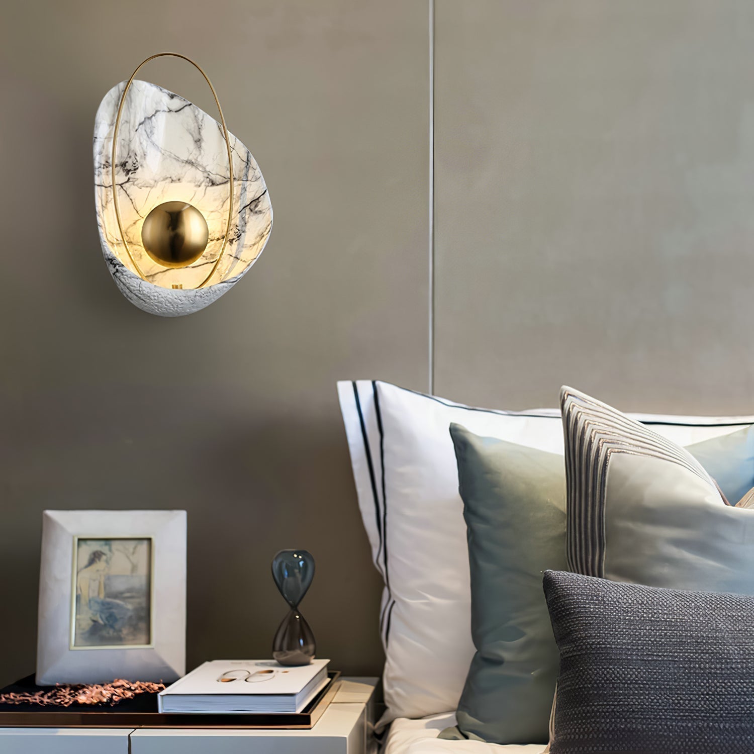Modern Sculptural Resin Pearl Sconce Wall Lamp Handcrafted Art Deco Lighting