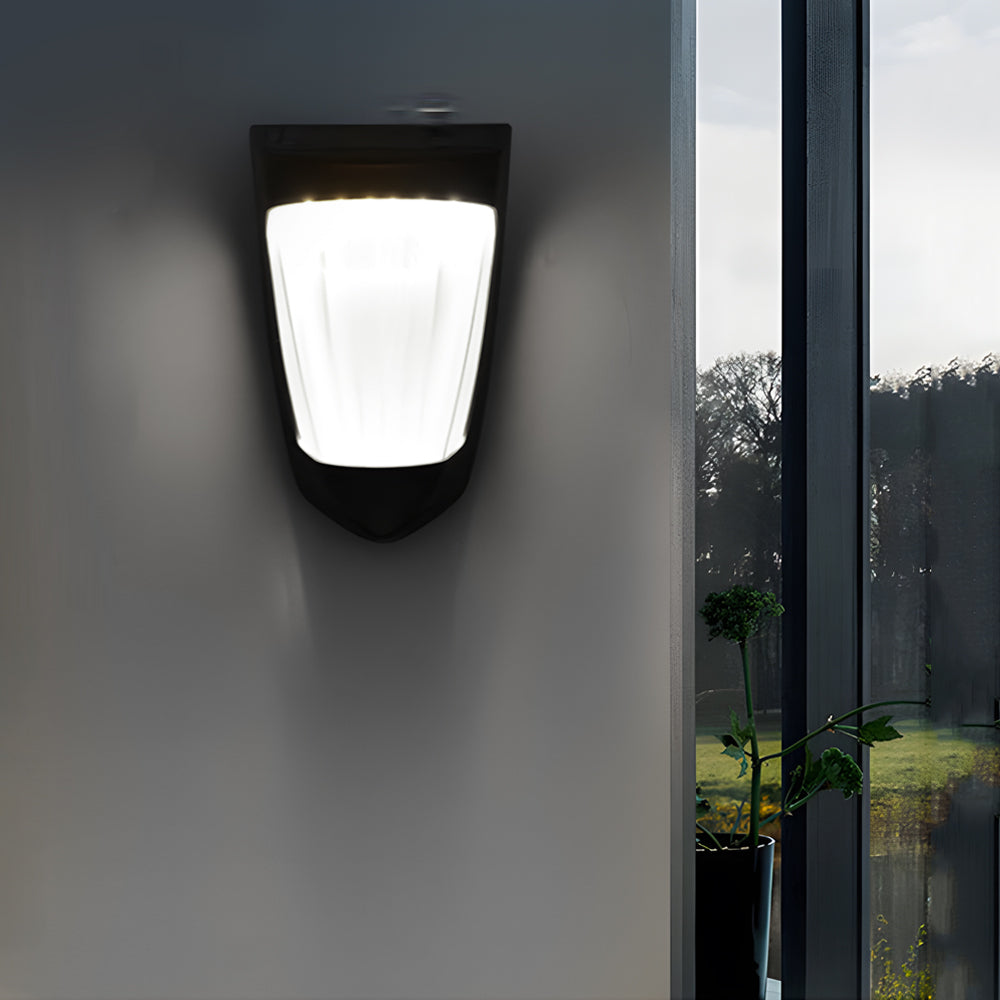 Modern Solar Powered Outdoor Fence Lights Pack of 2 with 10 LED Beads and IP64 Waterproof Rating