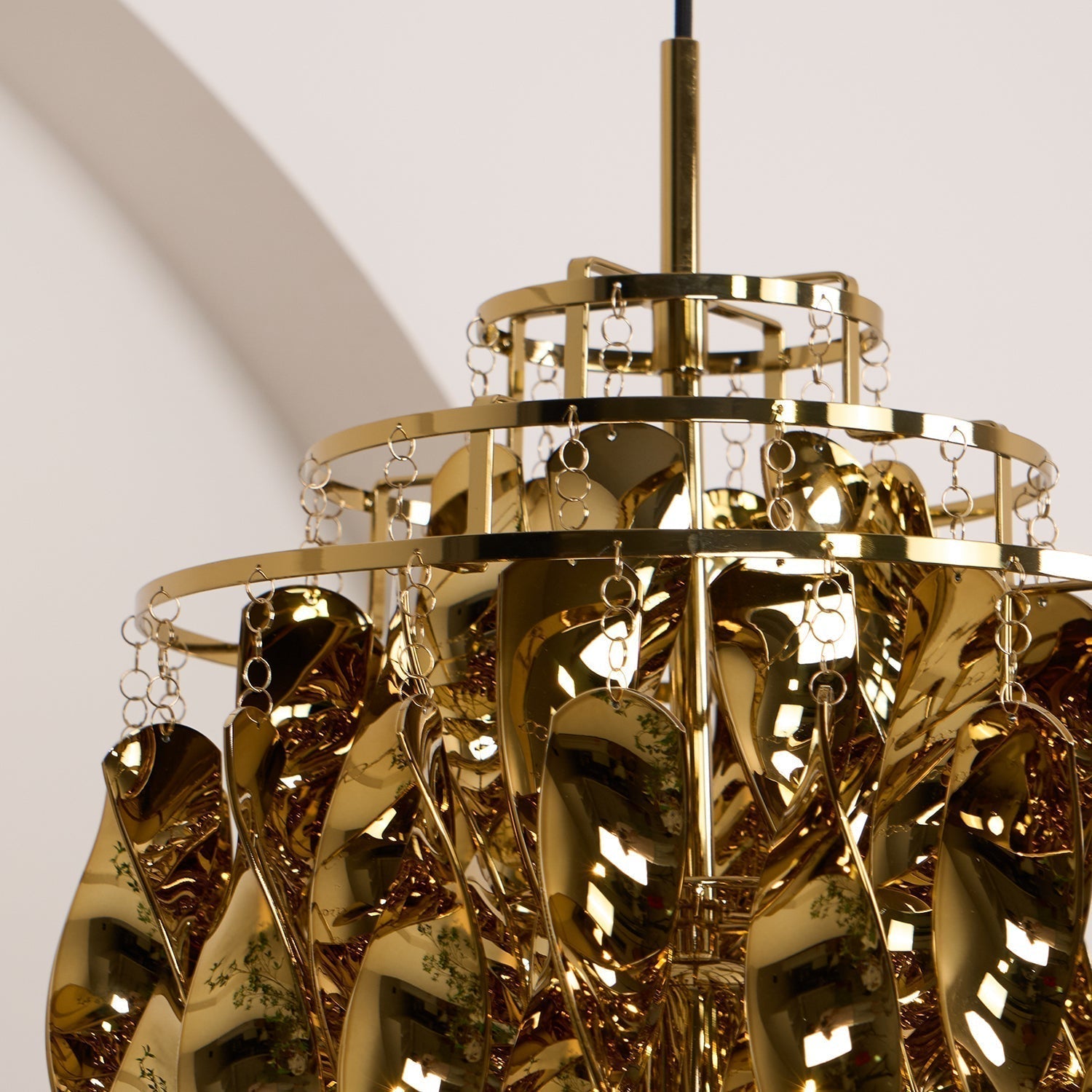Modern Spiral Acrylic Pendant Light Gold and Silver Electroplated Chandelier for Indoor Use