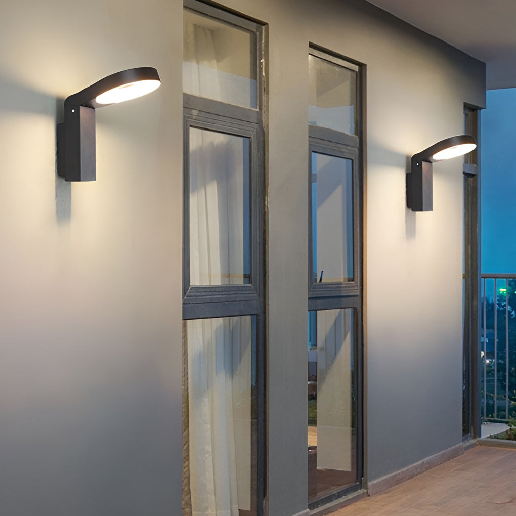 Modern Spoon Shaped 18W LED Outdoor Pathway Light Waterproof Black Exterior Wall Sconce
