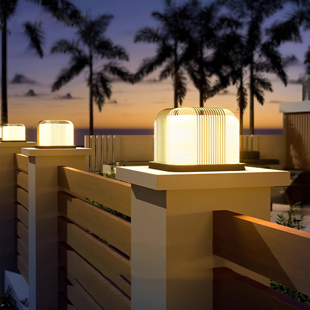 Modern Square LED Solar Fence Post Cap Light Waterproof Outdoor Pillar Lantern for Deck Garden and Path