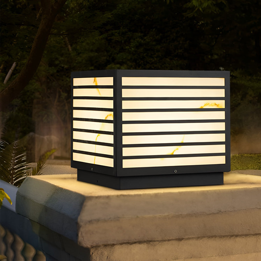 Modern Square Solar LED Outdoor Post Light IP65 Waterproof Pillar Lantern for Deck