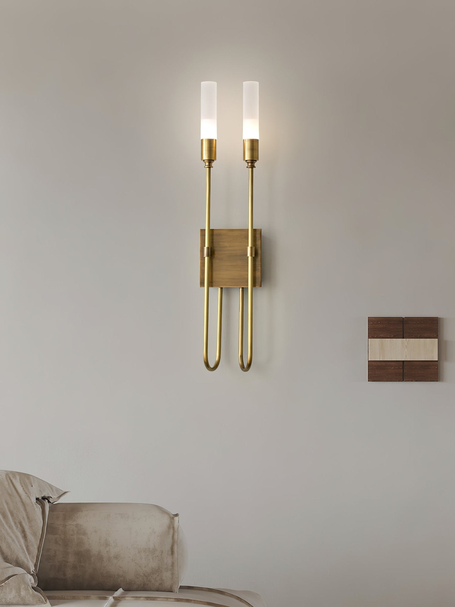 Modern Symmetrical Double Arrow Wall Sconce Minimalist Indoor Metal Light Fixture