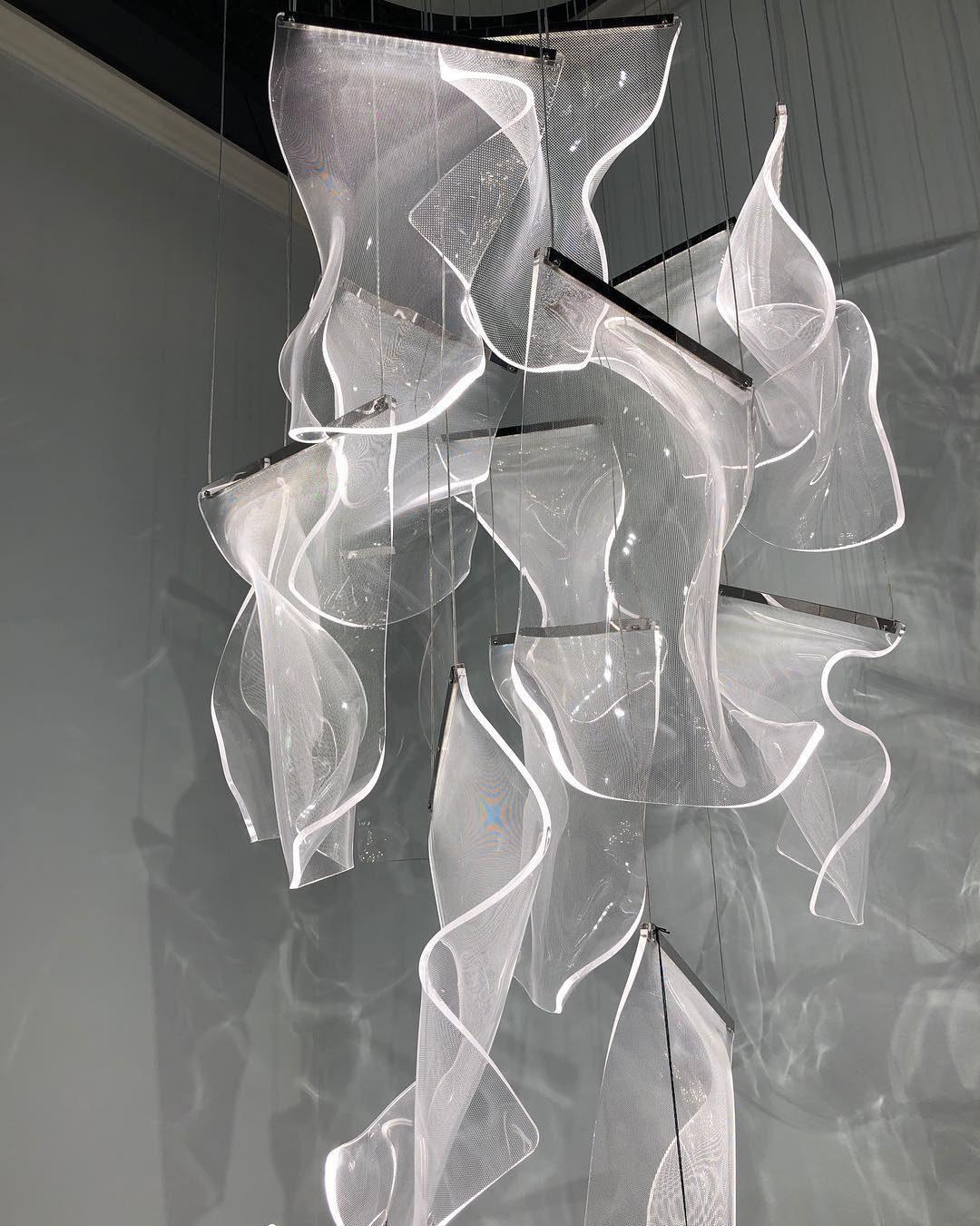 Modern Transparent Acrylic LED Multi Light Pendant Chandelier Sculpture