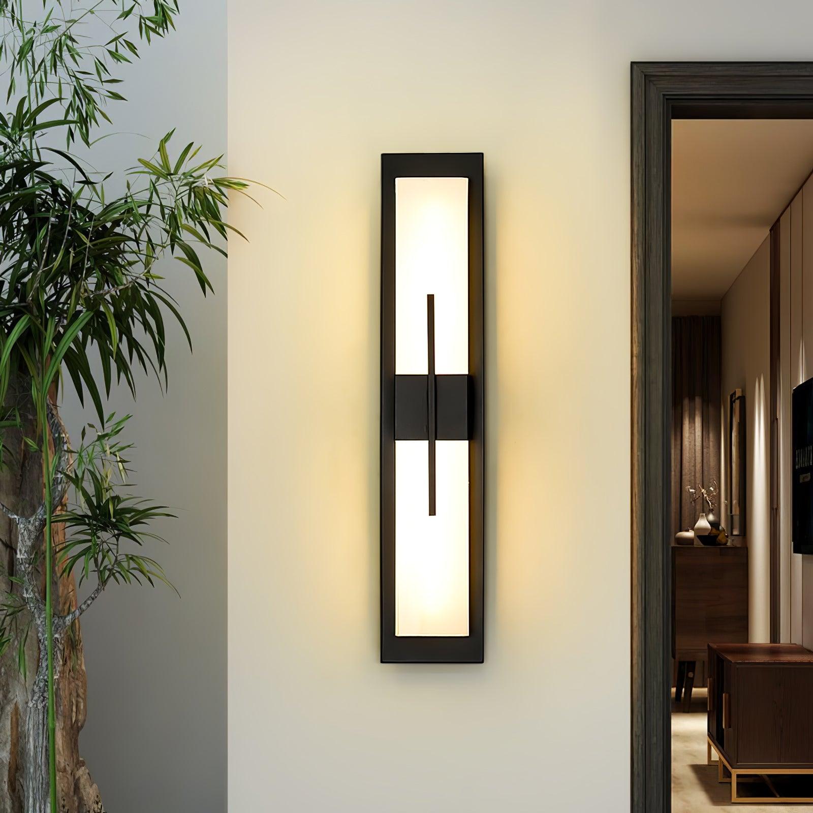 Modern Vertical LED Outdoor Wall Sconce Waterproof IP65 Exterior Garden Lighting