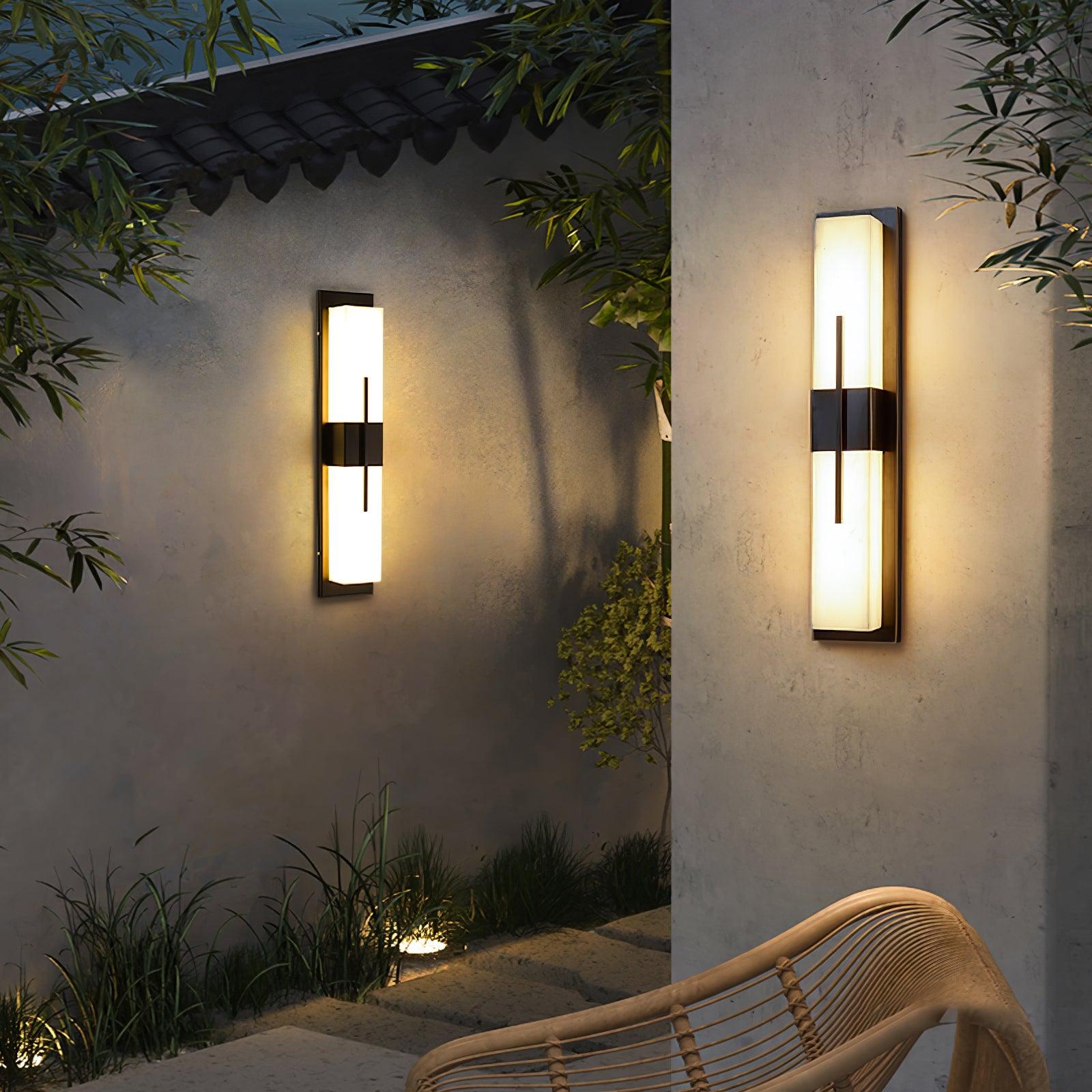 Modern Vertical LED Outdoor Wall Sconce Waterproof IP65 Exterior Garden Lighting