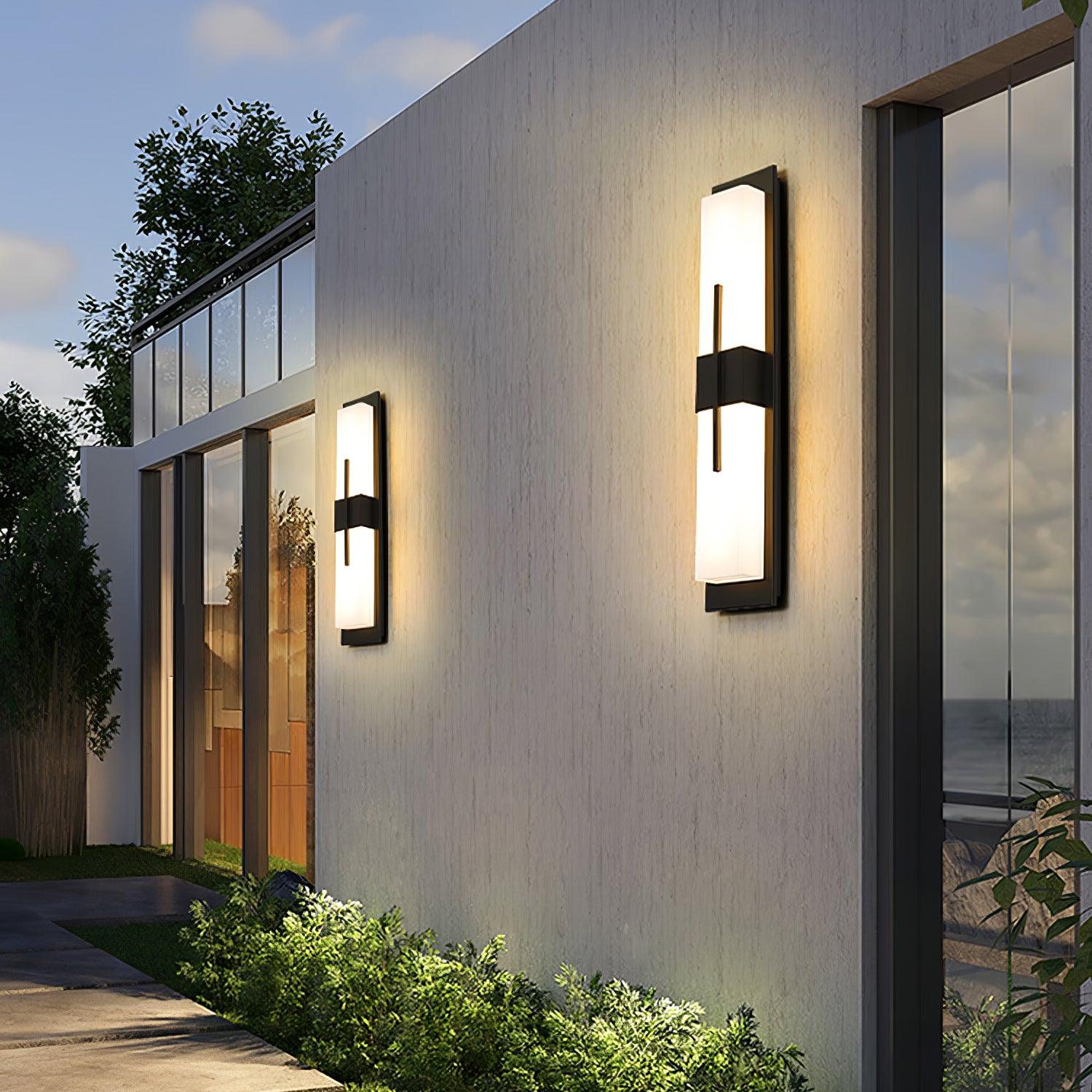 Modern Vertical LED Outdoor Wall Sconce Waterproof IP65 Exterior Garden Lighting