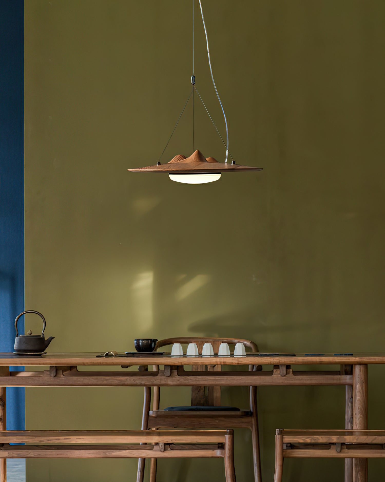 Modern Wanderer Halo Wooden LED Pendant Light Organic Undulating Geometric Hanging Lamp