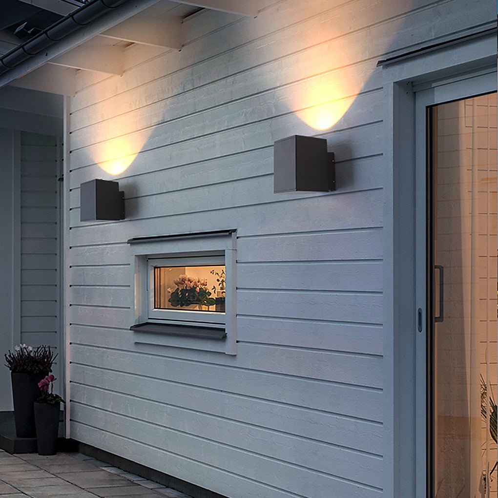 Modern Waterproof LED Exterior Wall Sconce IP65 Aluminum Fixture for Patio Balcony Villa