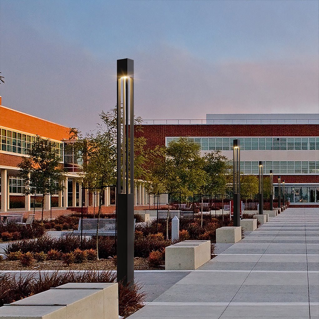 Modern Waterproof LED High Pole Post Light for Outdoor Landscape Garden and Driveway
